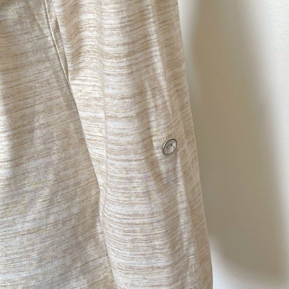 Isaac mizrahi Live Womens Blouse Size Small Beige Long Sleeve Button Space Dyed - Picture 7 of 12